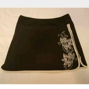 Athleta Black Skort White Floral Size 4